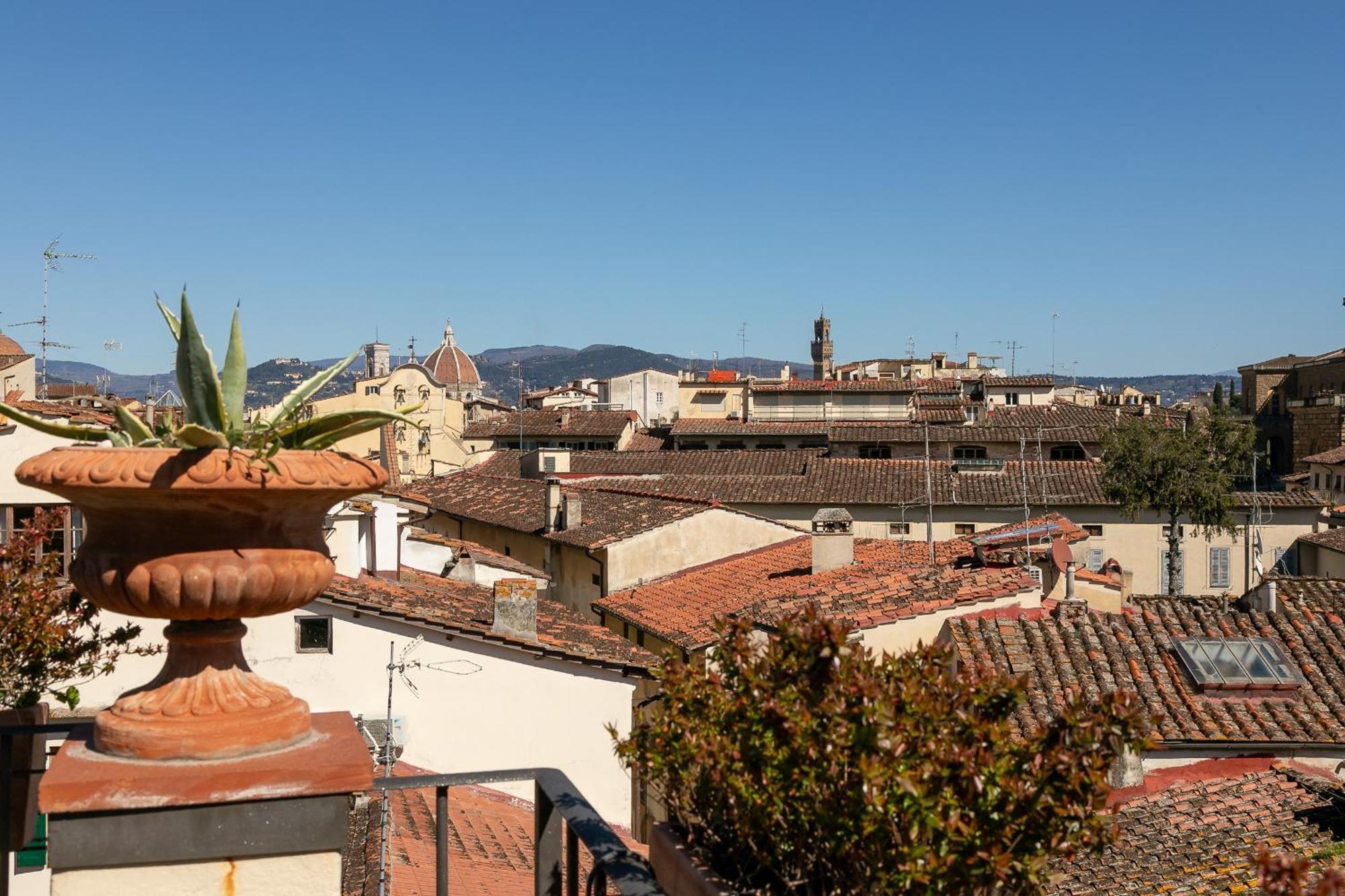 Borgo Tegolaio Terrace Apartment Firenze Bagian luar foto