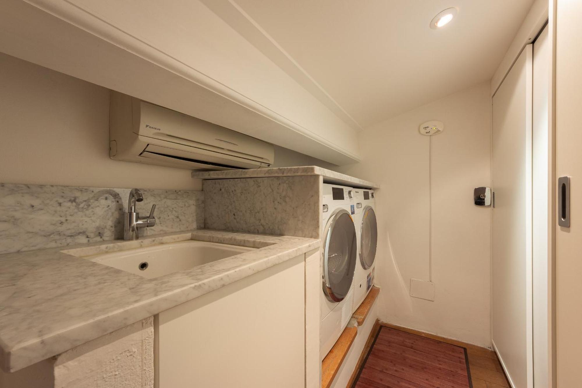 Borgo Tegolaio Terrace Apartment Firenze Bagian luar foto